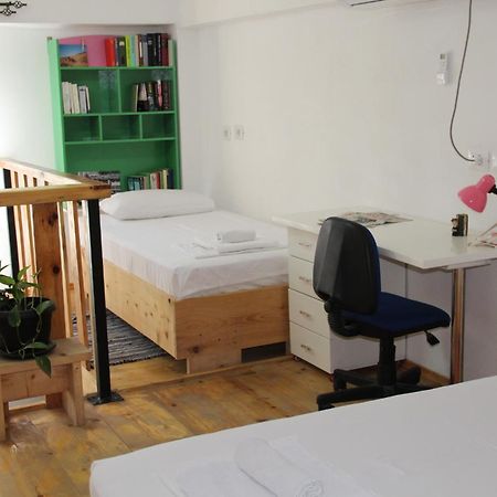 My Wooden Apartments Tirana Kültér fotó